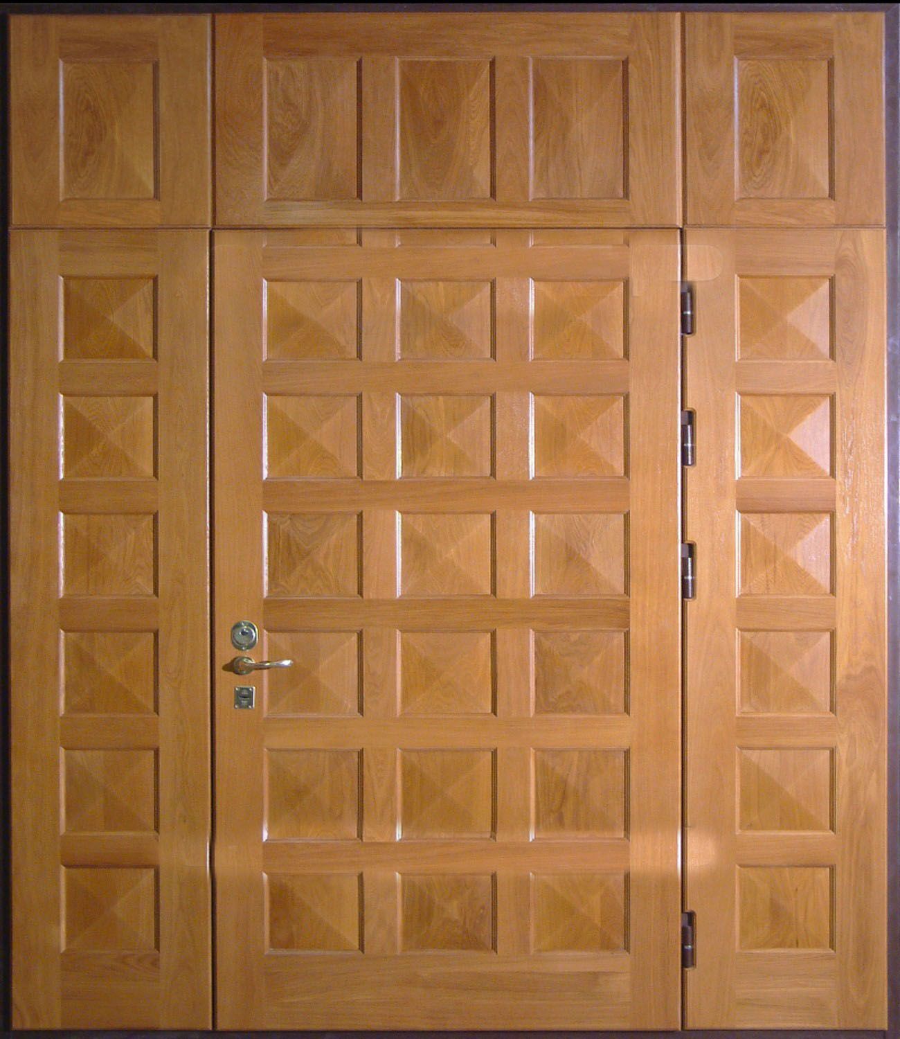 Дверь с фрамугой и вставками (Арт. F69)